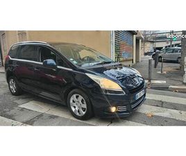 PEUGEOT 5008 PEUGEOT 5008 1.6 HDI BLUE LION 112CV BOITE AUTO 7 PLACES CT OK