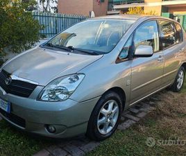 TOYOTA COROLLA VERSO TOYOTA COROLLA VERSO 2002