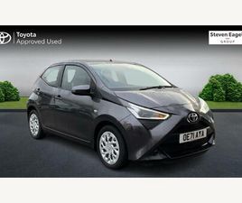 TOYOTA AYGO X-PLAY HATCHBACK'S 1.0 VVT-I X-PLAY X-SHIFT EURO 6 5DR (SAFETY SENSE)