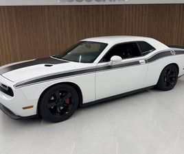 DODGE CHALLENGER AUTO SXT PLUS