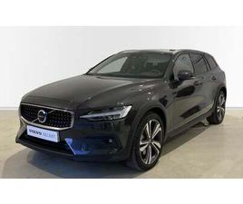VOLVO V60 CROSS COUNTRY 2.0 B5 P C ULTIM BRIGHT AUTO AWD 250 5P