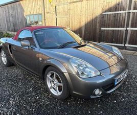 1.8 VVT-I ROADSTER RED 2DR