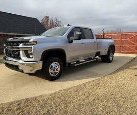 2020 CHEVY 3500 DULLY DIESEL LOW MILES 4X4