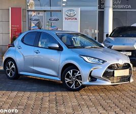 TOYOTA YARIS TOYOTA YARIS HYBRID 1.5 STYLE