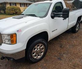 2013 GMC SEIRRA 3500 WT 4X4 REG CAB 8FT BOX