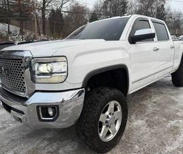 2015 GMC SIERRA 2500HD CREW CAB - 6.6 V8 TURBO DIESEL - LOADED