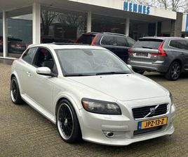 VOLVO C30 T5 VOLVO C30 - 2.5 T5 SUMMUM SCHUIFDAK STANDKACHEL PREMIUM SOUND