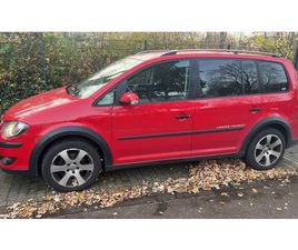 VOLKSWAGEN TOURAN CROSS