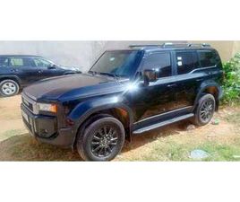 TOYOTA PRADO ESSENCE ÉTAT NEUF - MAMELLES | EXPAT-DAKAR