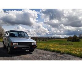 UN ORNI À VENDRE : OBJET ROULANT NON IDENTIFIÉ : NISSAN PRAIRIE YOUNGTIMER INTEMPORELLE : À VOIR