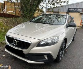 VOLVO V40 CROSS COUNTRY D3
