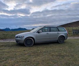 VOLVO V50 T5 BOÎTE MANUELLE / VENTE OU ÉCHANGE