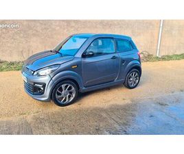 LIGIER JS50L VOITURE SANS PERMIS