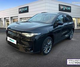 LEAPMOTOR C10 REEV 28.4 KWH - 158 KW DESIGN