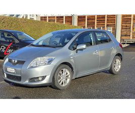 AURIS 1.6 AB PLATZ