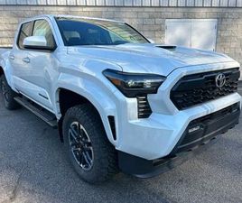 NEW 2025 TOYOTA TACOMA TRD SPORT