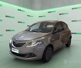 LANCIA YPSILON 1.0 FIREFLY HYBRID GOLD - UNIPRO