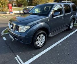 NISSAN PATHFINDER 2.5 DCI SE