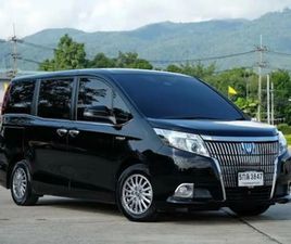 TOYOTA ESQUIRE 2015 1.8 HYBRID 7 SEATER