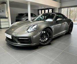 PORSCHE 911 CARRERA 4 GTS CABRIOLET
