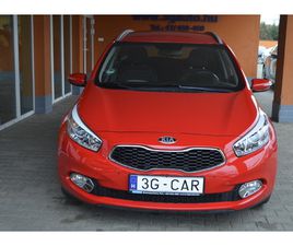 KIA CEED YARIS CROSS 1.5 HYBRID EXECUTIVE AWD E-CVT