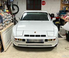 PORSCHE 944