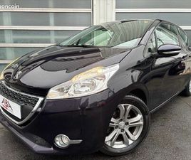 PEUGEOT 208 PEUGEOT 208 1.2I VTI 82CH ACTIVE BVA BOÎTE AUTOMATIQUE / TOIT PANORAMIQUE / GPS / CLIM