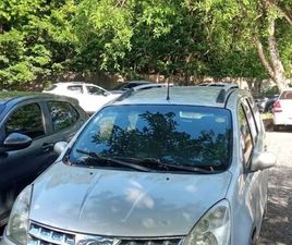 NISSAN LIVINA GRAND SL 1.8 16V FLEX FUEL AUT. 2013