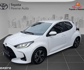 TOYOTA YARIS HYBRID 1.5 STYLE