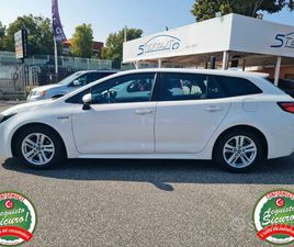 TOYOTA COROLLA TOURING SPORTS 1.8 HYBRID BUSINESS*