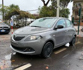 LANCIA YPSILON 1.0 FIREFLY 5 PORTE S&S HYBRID ECOCHIC GOLD