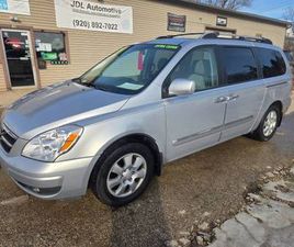 2007 HYUNDAI ENTOURAGE, POWER DOORS, NEW BRAKES, ULTRA CLEAN!!
