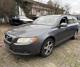 VOLVO V70 D5 GEARTRONIC MOMENTUM