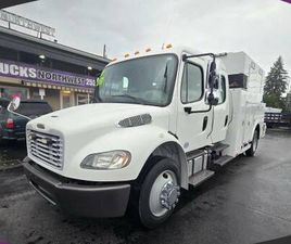 FREIGHTLINER M2 106 2014 FREIGHTLINER M106 - IN-HOUSE FINANCING AVAILABLE!