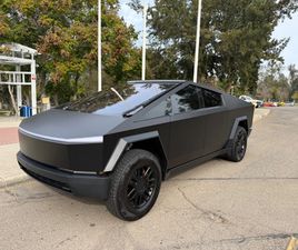 TESLA CYBERTRUCK 2024 TESLA CYBERTRUCK