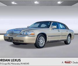USED 2004 LINCOLN TOWN CAR SIGNATURE