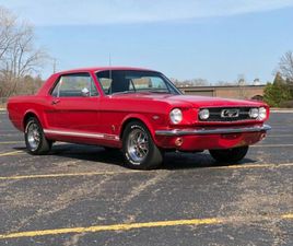 FORD MUSTANG COUPE CODE A INTÉRIEUR PONY