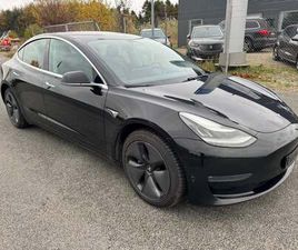 TESLA MODEL 3 LONG RANGE AWD 4D