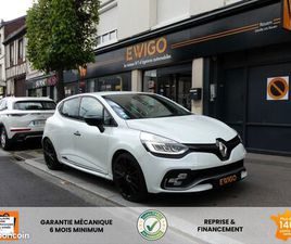 RENAULT CLIO RS TROPHY RENAULT CLIO 1.6 220CH RS TROPHY EDC BVA SIEGES CHAUFFANTS AKRAPOVIC R-LINK CUIR