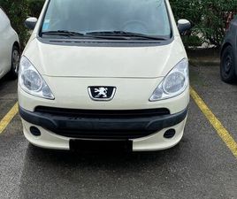 PEUGEOT 1007