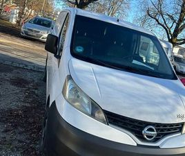 NISSAN NV200