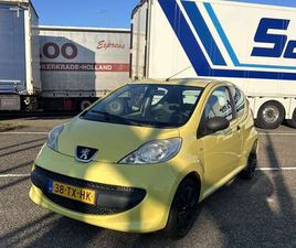 PEUGEOT 107 1.0-12V XR