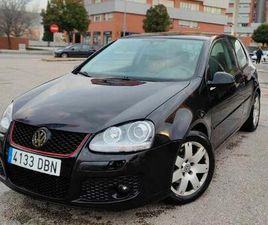 VOLKSWAGEN - GOLF