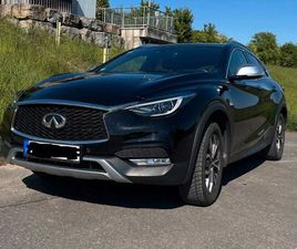 INFINITI QX30 2.0T DCT AWD LUXE TECH | 2X RÄDER