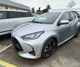 TOYOTA YARIS 1.5H 130 LOUNGE