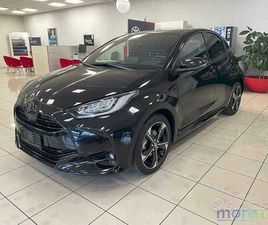 TOYOTA YARIS 1.5H 130 LOUNGE