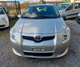 TOYOTA AURIS ② TOYOTA AURIS 1.4 DIESEL 5PORTE 143649KM ROUL TRÈS BIEN — TOYOTA — 2EMEMAIN
