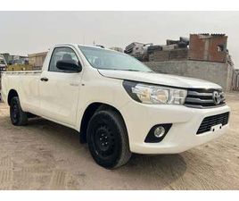 TOYOTA HILUX DIESEL 2.4 LITER ,RIGHT HAND DRIVE ,MANUAL GEAR 2WD
