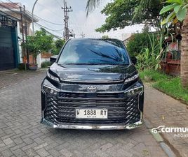 2023 TOYOTA VOXY 2.0 (NON PREMIUM COLOR) MPV KM 21RB MATIC UNIT ISTIMEWA