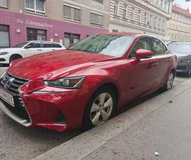 LEXUS IS 300H